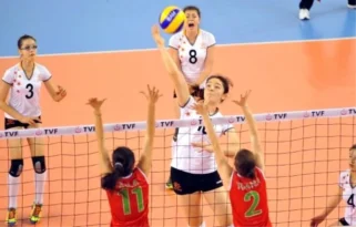 Denizli’de Okul Sporları Voleybol Küçükler Yarı Final Müsabakaları Başlıyor